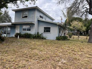 3211 SE Clayton Street, Stuart, FL 34997