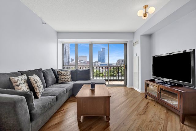 1717 S Prairie Avenue 608, Chicago, IL 60616