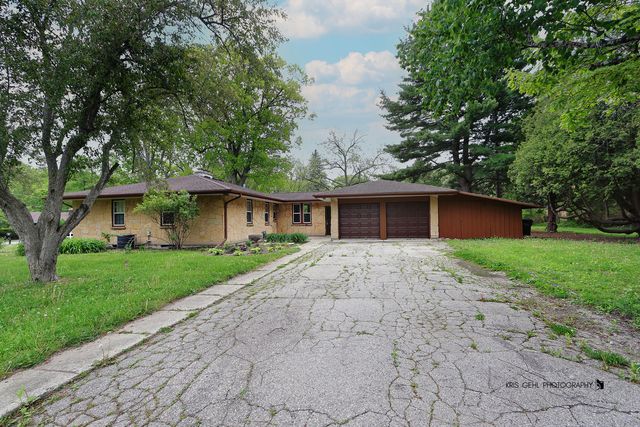 3320 Sharon Place, Zion, IL 60099