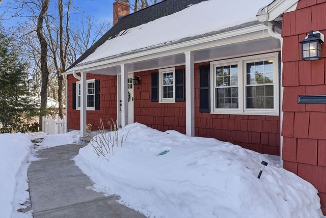 141 Bickford Hill Rd, Gardner, MA 01440