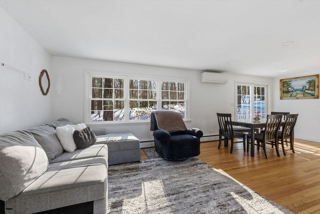 141 Bickford Hill Rd, Gardner, MA 01440