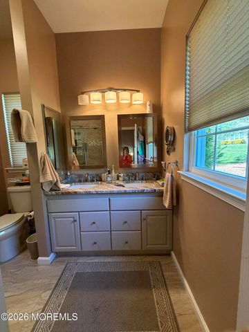 5 Summerfield Drive, Lakewood, NJ 08701