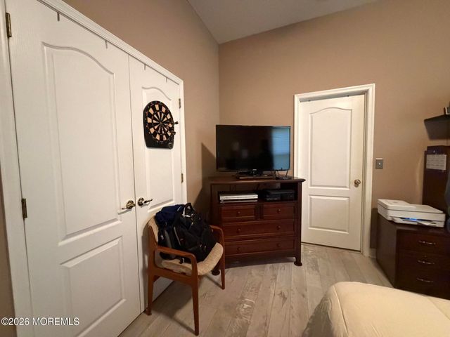 5 Summerfield Drive, Lakewood, NJ 08701