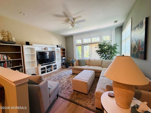5 Summerfield Drive, Lakewood, NJ 08701