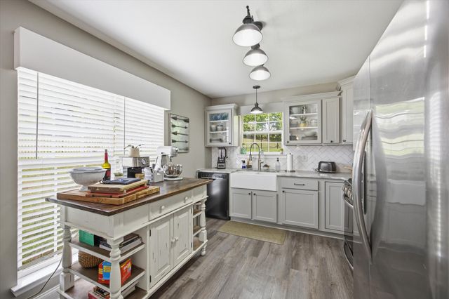 808 Brookcrest Lane, Hixson, TN 37343