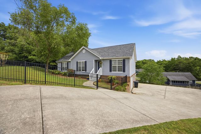 808 Brookcrest Lane, Hixson, TN 37343
