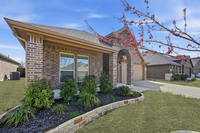 762 Fort Lane, Fate, TX 75189