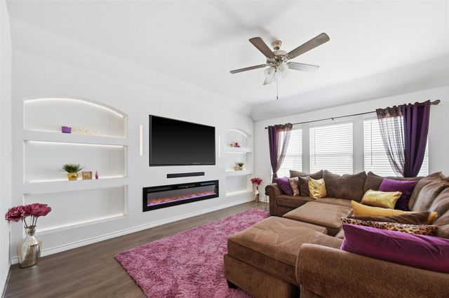 762 Fort Lane, Fate, TX 75189