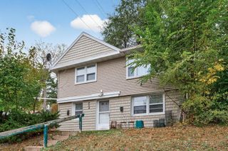 804 8th Avenue S, South Saint Paul, MN 55075