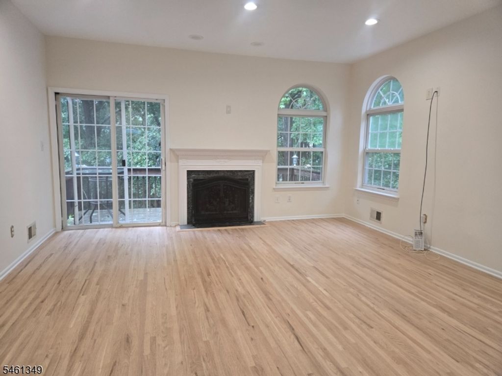 1098 Oakcroft Ln, Franklin Twp., NJ 08873 — photo 3