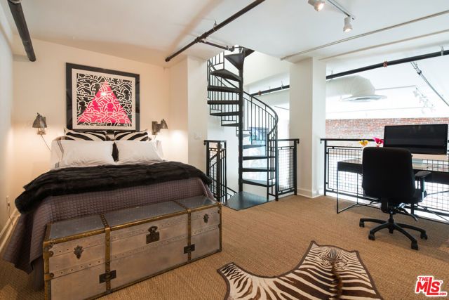 253 S Broadway 502, Los Angeles, CA 90012
