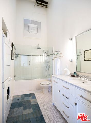 253 S Broadway 502, Los Angeles, CA 90012