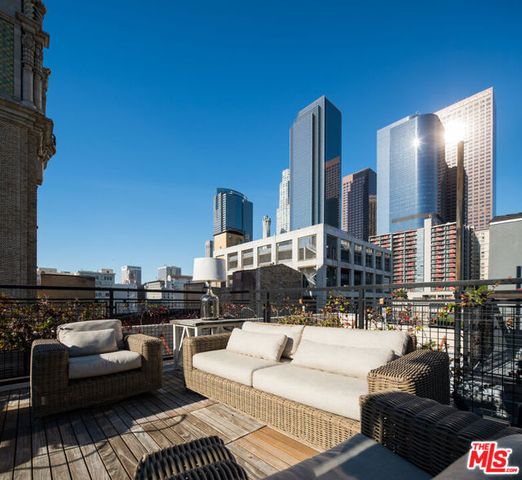 253 S Broadway 502, Los Angeles, CA 90012