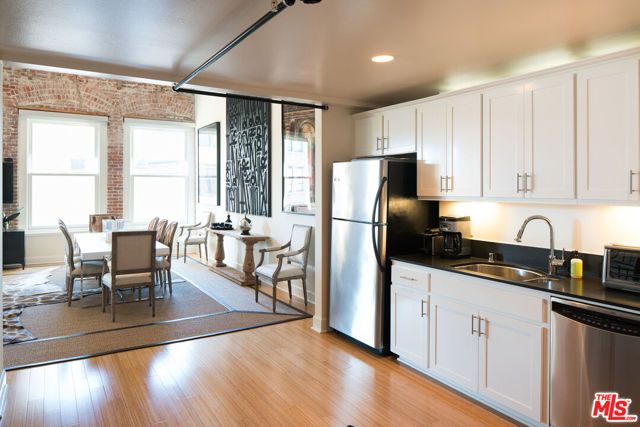 253 S Broadway 502, Los Angeles, CA 90012