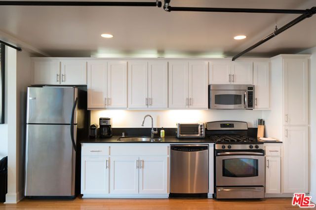 253 S Broadway 502, Los Angeles, CA 90012
