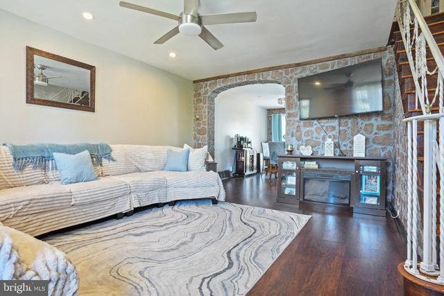 7242 ALGARD, Philadelphia, PA 19135