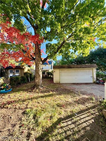 3380 Kildare Road, Cleveland Heights, OH 44118