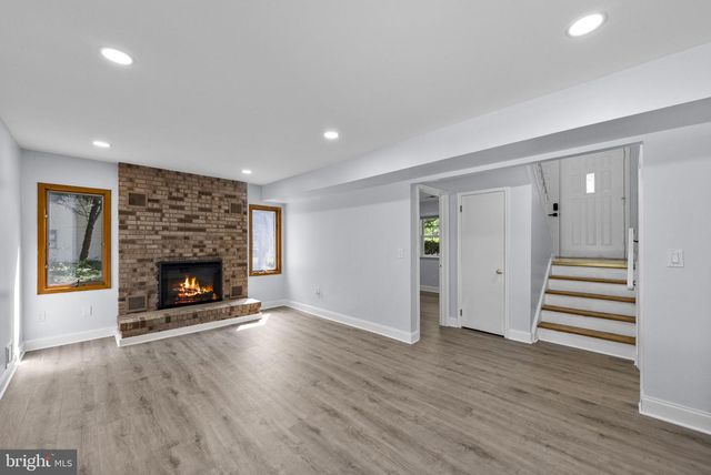 45 LINDEN LN, Plainsboro, NJ 08536