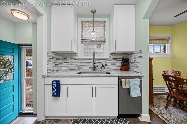 186 Jewell Street, Ferndale, MI 48220