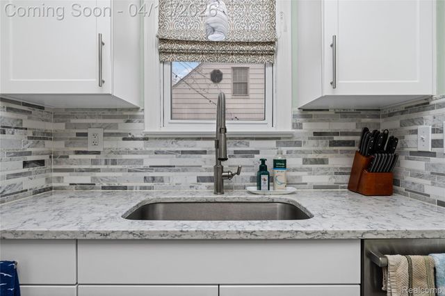 186 Jewell Street, Ferndale, MI 48220