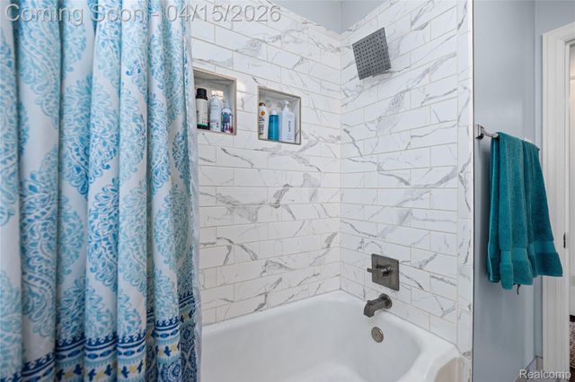 186 Jewell Street, Ferndale, MI 48220