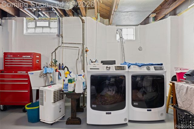 186 Jewell Street, Ferndale, MI 48220