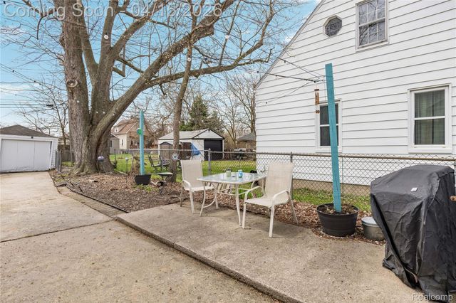 186 Jewell Street, Ferndale, MI 48220