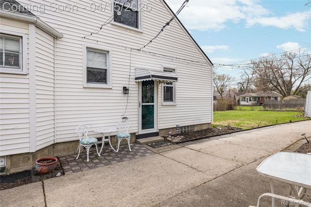 186 Jewell Street, Ferndale, MI 48220