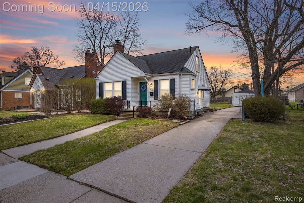 186 Jewell Street, Ferndale, MI 48220