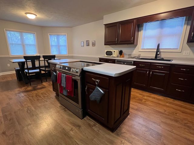 60 DAWN LN, Savannah, TN 38372