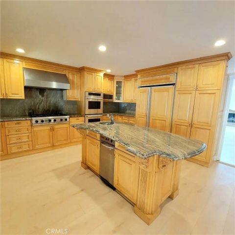 16545 Park Lane Circle, Los Angeles, CA 90049