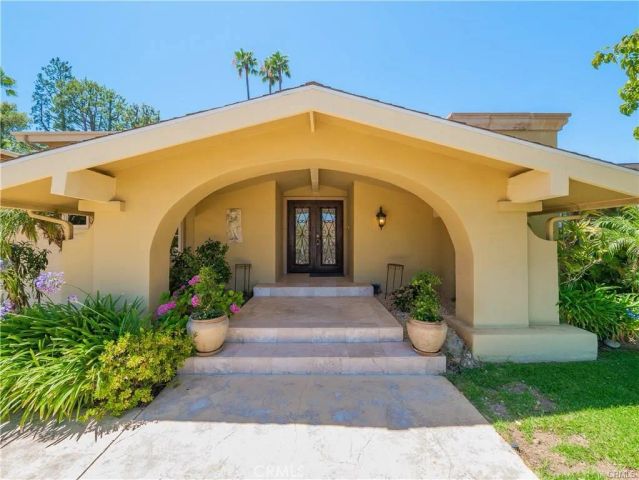 16545 Park Lane Circle, Los Angeles, CA 90049