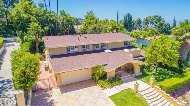 16545 Park Lane Circle, Los Angeles, CA 90049