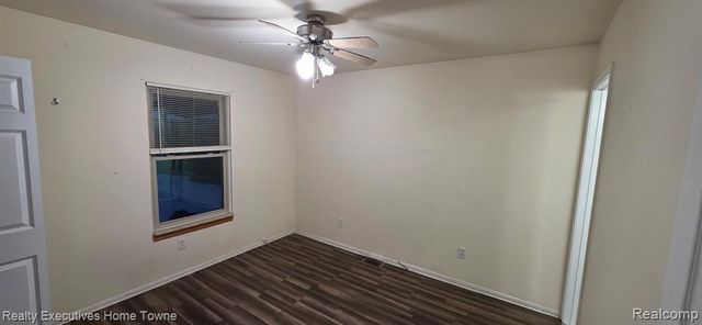 32230 Ruehle Avenue, Warren, MI 48093