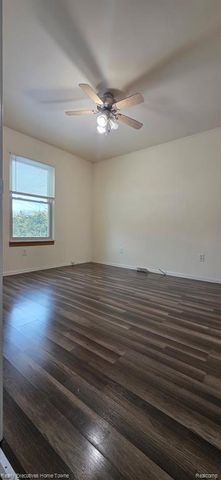 32230 Ruehle Avenue, Warren, MI 48093