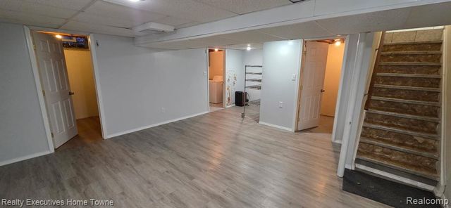 32230 Ruehle Avenue, Warren, MI 48093