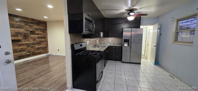 32230 Ruehle Avenue, Warren, MI 48093