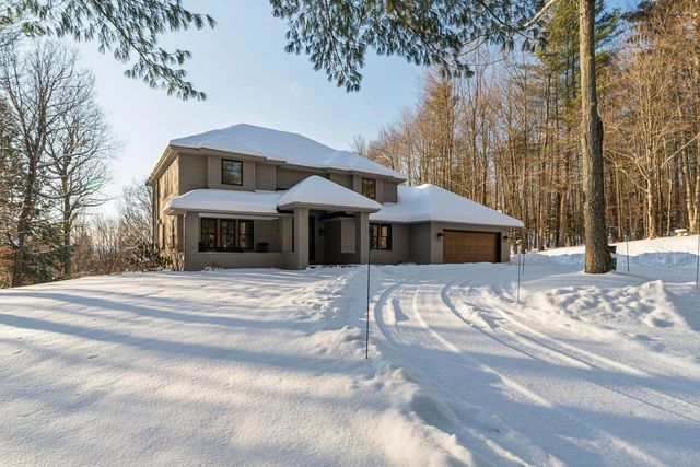 21 Pinnacle Point, Waterbury, VT 05676