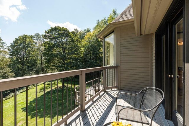 21 Pinnacle Point, Waterbury, VT 05676