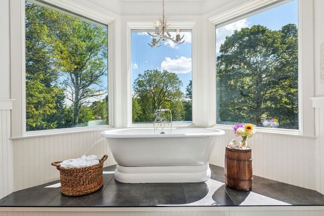 21 Pinnacle Point, Waterbury, VT 05676