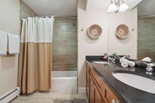 21 Pinnacle Point, Waterbury, VT 05676