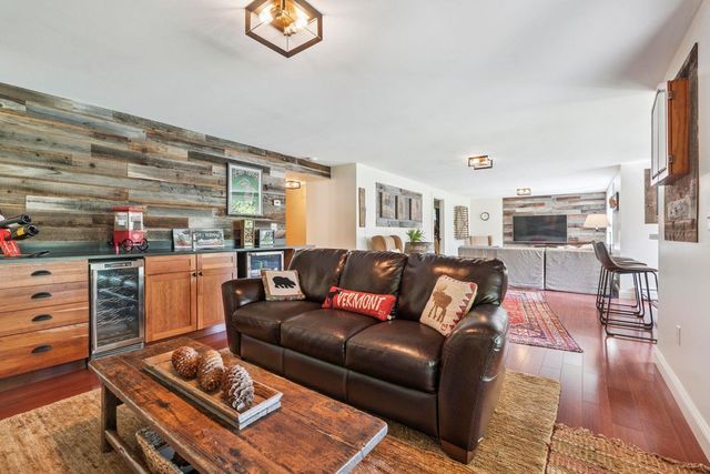 21 Pinnacle Point, Waterbury, VT 05676