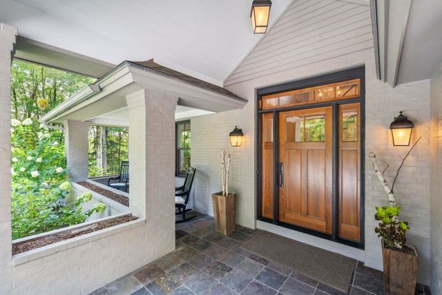 21 Pinnacle Point, Waterbury, VT 05676