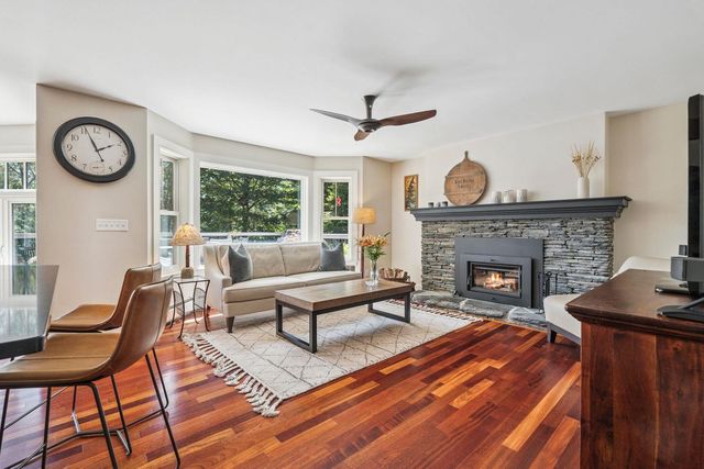 21 Pinnacle Point, Waterbury, VT 05676