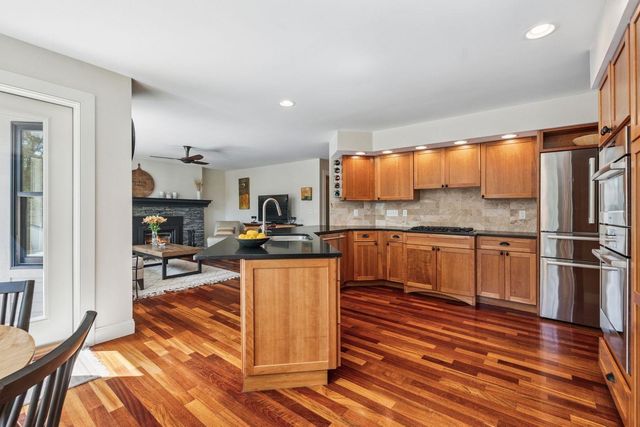 21 Pinnacle Point, Waterbury, VT 05676