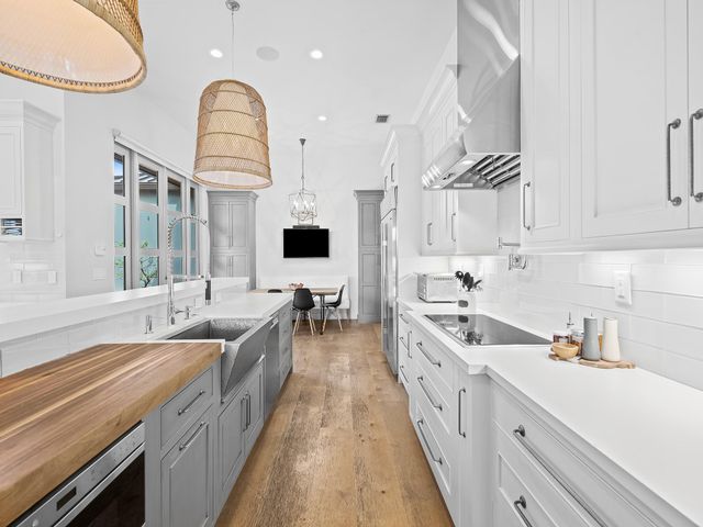 11350 NW 6th St, Plantation, FL 33325