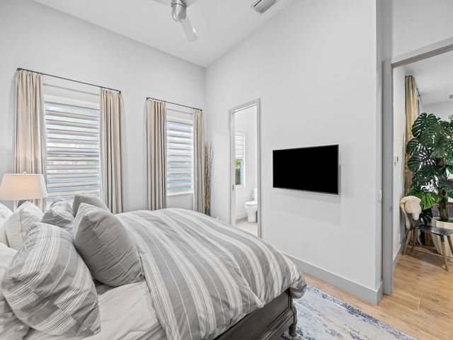 11350 NW 6th St, Plantation, FL 33325