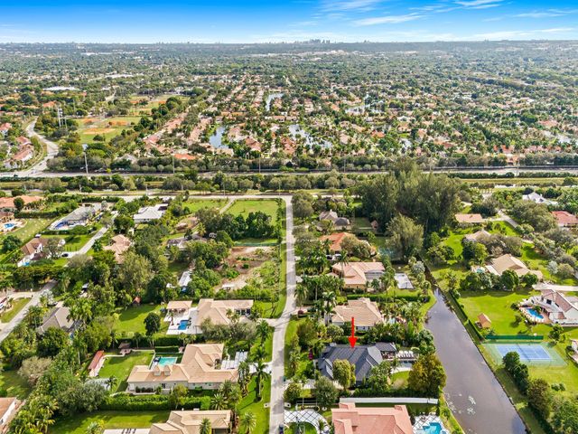 11350 NW 6th St, Plantation, FL 33325