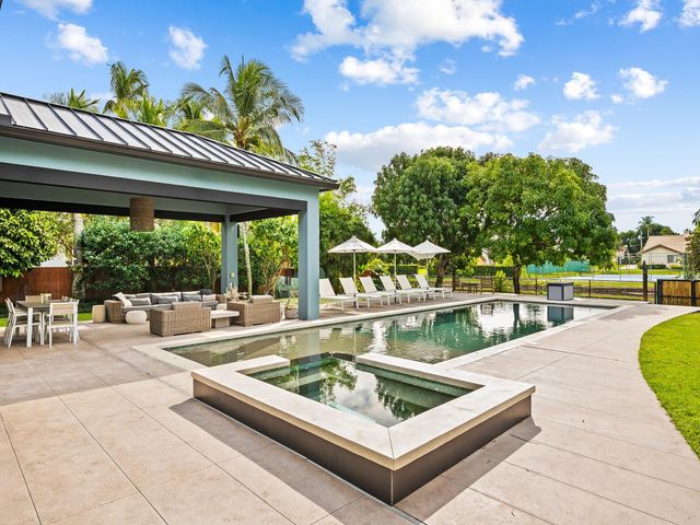 11350 NW 6th St, Plantation, FL 33325