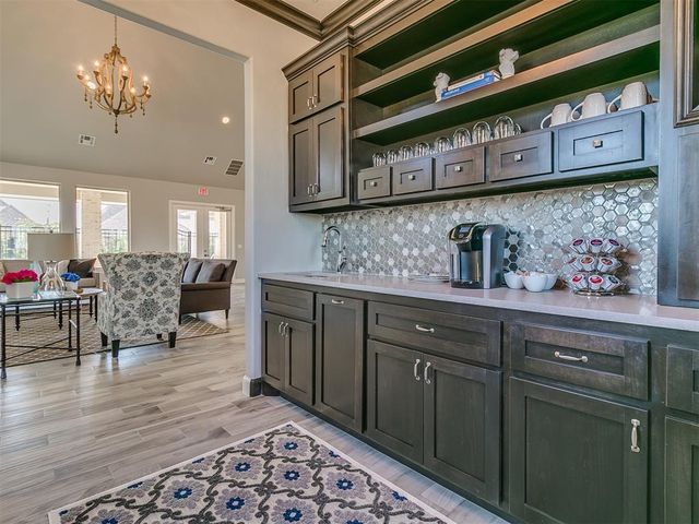 16421 Burgundy West Drive, Edmond, OK 73013